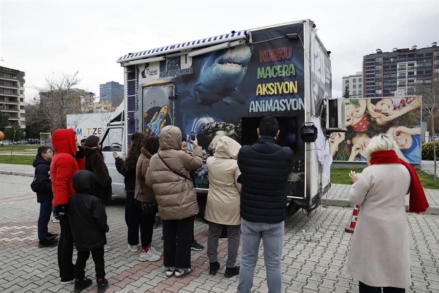 Bayraklı’da Sömestir Coşkusu Mahallelere Taşınıyor